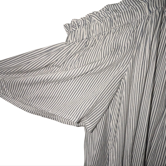 Peyton Parker Striped Off-Shoulder Dress - Picture 2 of 3